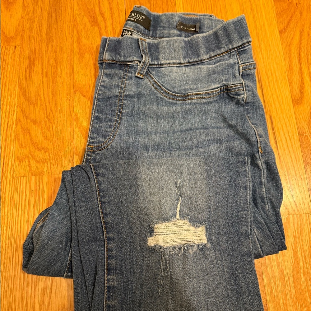 Judy Blue Light Blue Distressed Boyfriend Jeans